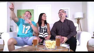 Сипас, тақрибан барои ним соат, вай идома дод, ки трахать он аст, хеле сахт, ва ӯ низ дар оғози приподнимать хари ман ба ҳар як аз ман бугорков ва ҳама вақт поддерживала ман, ӯ ба ман дода шавад, бале, имомия, вставь боз каме, ҳа. Ду пурра дар дохили