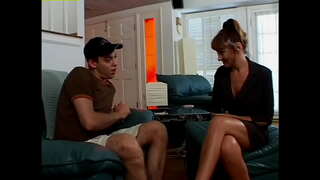 Sejas tā, labākais jāšanās ir ar nobriedušu MILF - Aleksis Uguns, Diāna Dimanti, Mišela St James, Salvija