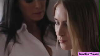 Kadens Lux slutligen har sex med MILF Reagan Foxxs våt fitta