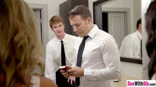 Сексуалдык өспүрүмдөр Мисс Фэрис жана Уитни Райт наслаждались жестким сексом втроем болгондон кийин отсосали мүчөсү