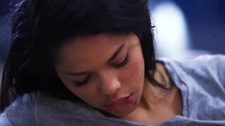 Man gör söta kärlek till sin fru efter kontorstid