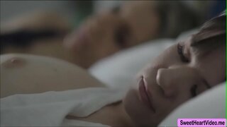 ���लिसन रे संग छ Ashley आगो र तिनीहरूले प्राप्त चाट आफ्नो बिल्ली