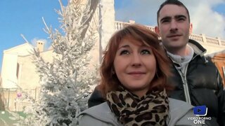 ���ນຸ່ມແລະນາງແມ່ນຍໍາໂດຍແຟນຂອງນາງ