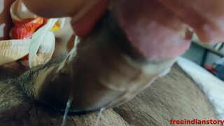 Desi indiska flickvän att ge bj till hennes bf i ett hotellrum med tydlig röst hindi